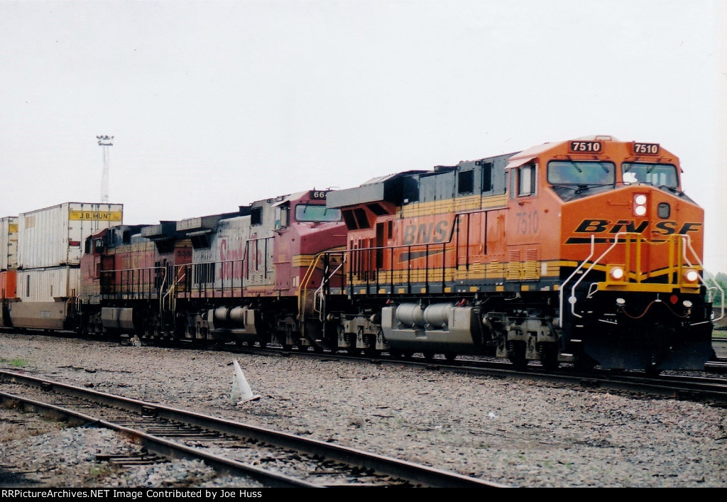 BNSF 7510 East